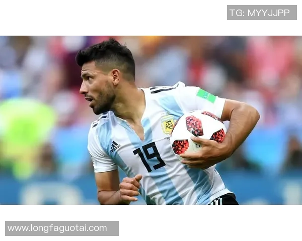 29号球星引领足球新风潮 他的精彩表现让全场沸腾