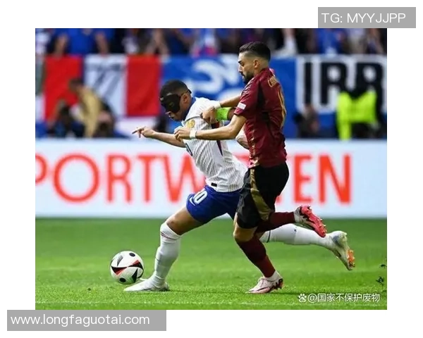 6号足球球星的荣耀之路从绿茵场到传奇时刻辉煌永不停息 6号足球球星的荣耀之路从绿茵场到传奇时刻辉煌永不停息