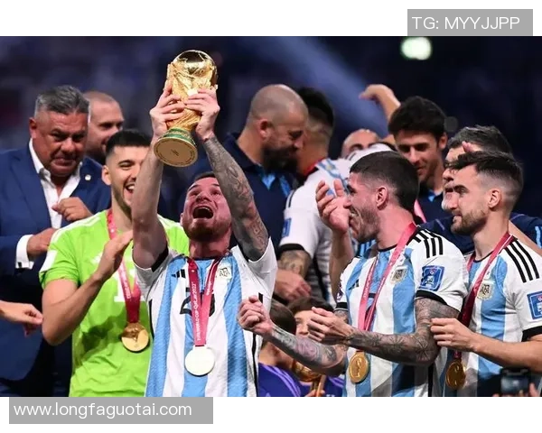 世界杯足球明星经典瞬间全记录 让我们一起重温传奇球员的辉煌时刻