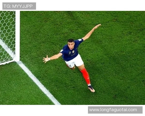 以胖人踢足球的传奇球星揭示运动员不为人知的一面