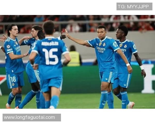 希腊足球：招牌球星的光芒闪耀