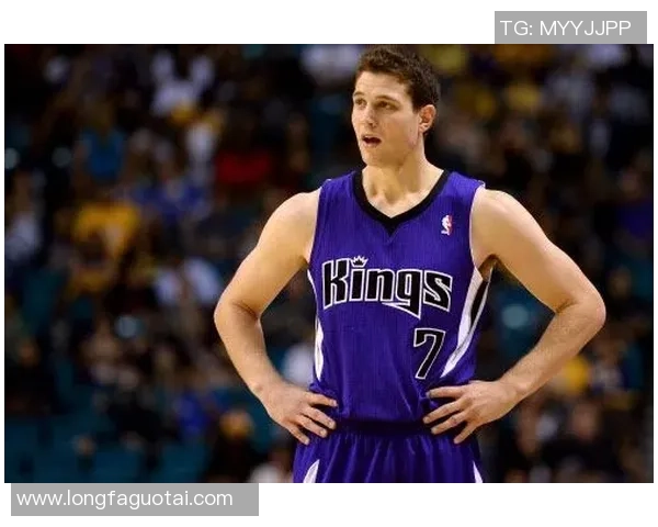 捷克足球新星崛起：聚焦当下最具潜力的球员与未来之路