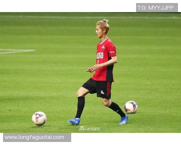 热血赛场驰骋英姿帅气足球明星高清壁纸精选