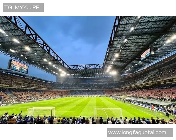 足球巨星搭档梦幻配对解析 球场组合成就辉煌传奇